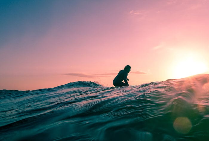 mantenerse de pie en tabla de surf