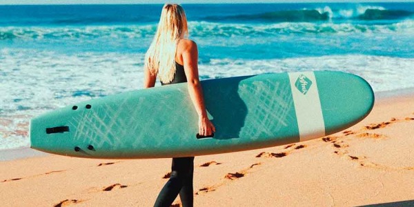 Utilidades y características de una tabla de surf softboard