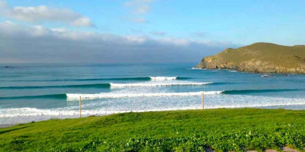 Le 10 migliori spiagge per fare surf in Spagna