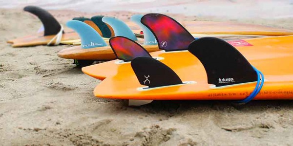 Come scegliere le tue pinne da surf