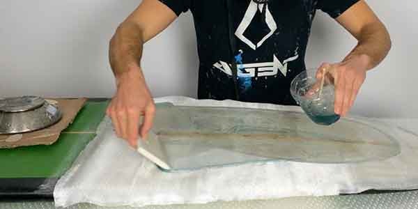 How to fix a surfboard splited in two